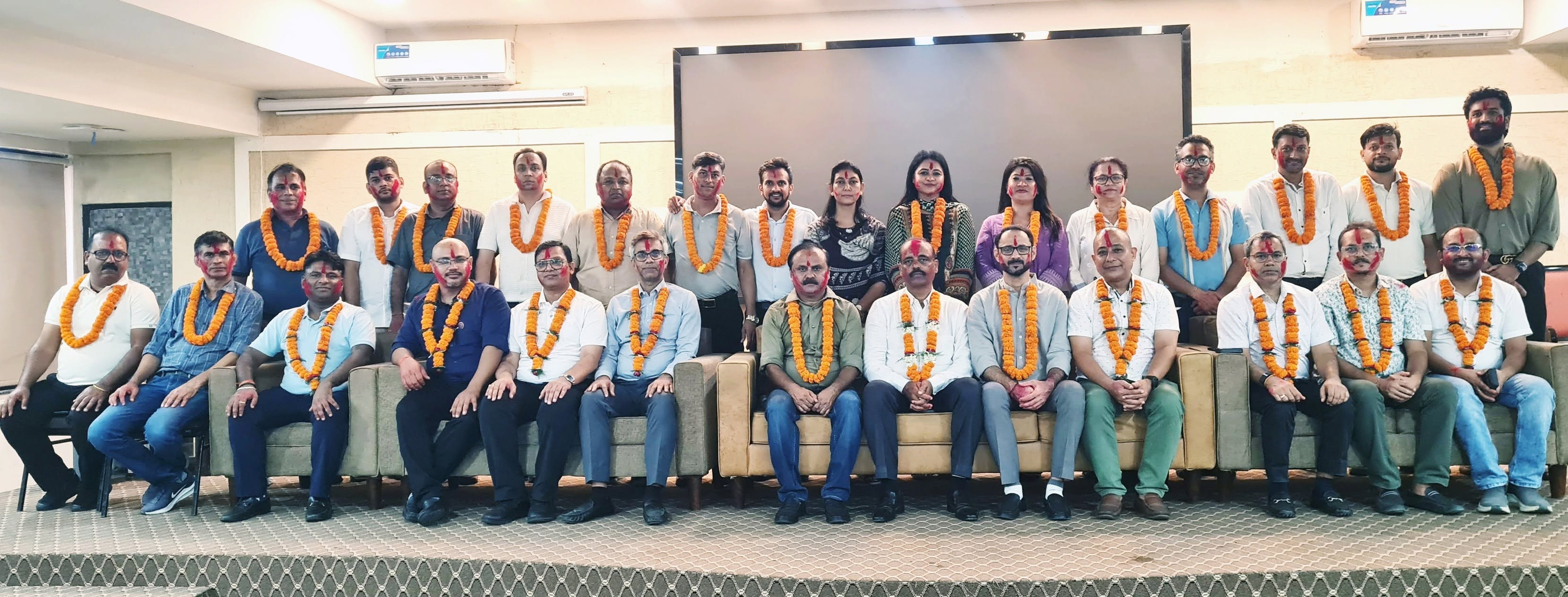 संघको ३५औँ कार्यसमितिको निर्वाचन निर्विरोध सम्पन्न अनिल कुमार साहको अध्यक्षतामा कार्यसमिति गठन